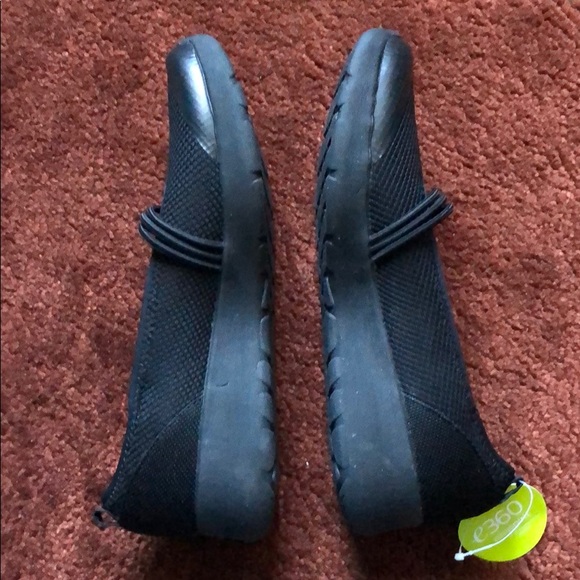 NWT Easy Spirit black Mary Jane style shoes. 7.5W - Picture 3 of 5